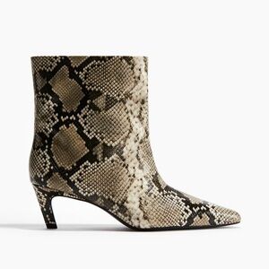 H&M HEELED ANKLE BOOTS like JIL SANDER